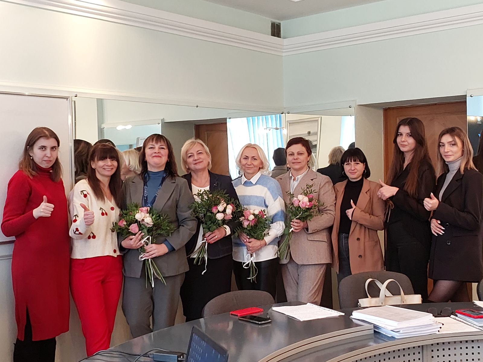 Щасливі магістри заочної форми навчання після захисту кваліфікаційних робіт